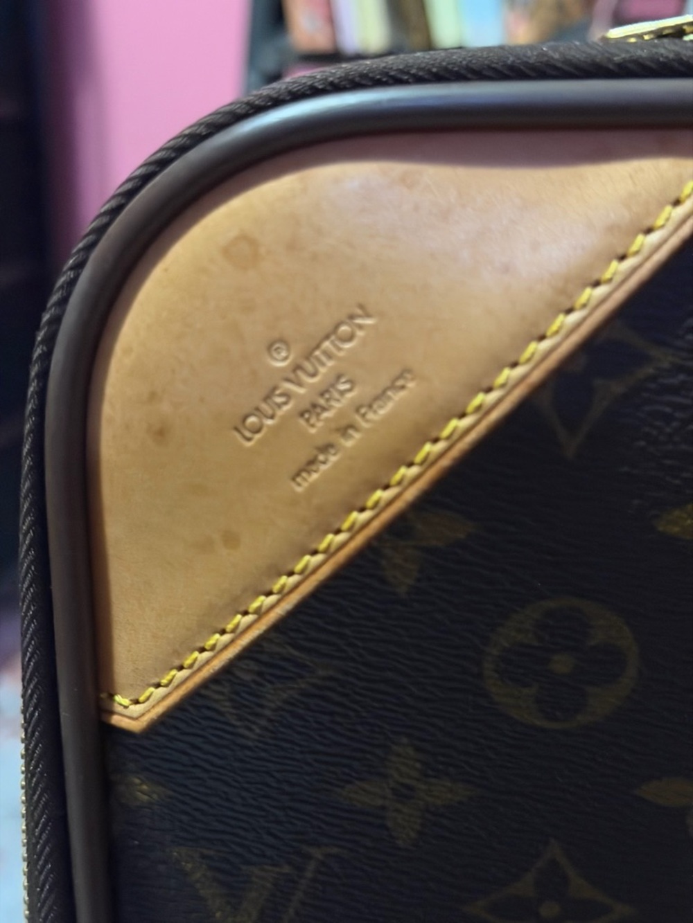 AUTHENTIC LOUIS VUITTON LUGGAGE - Picture 9 of 12